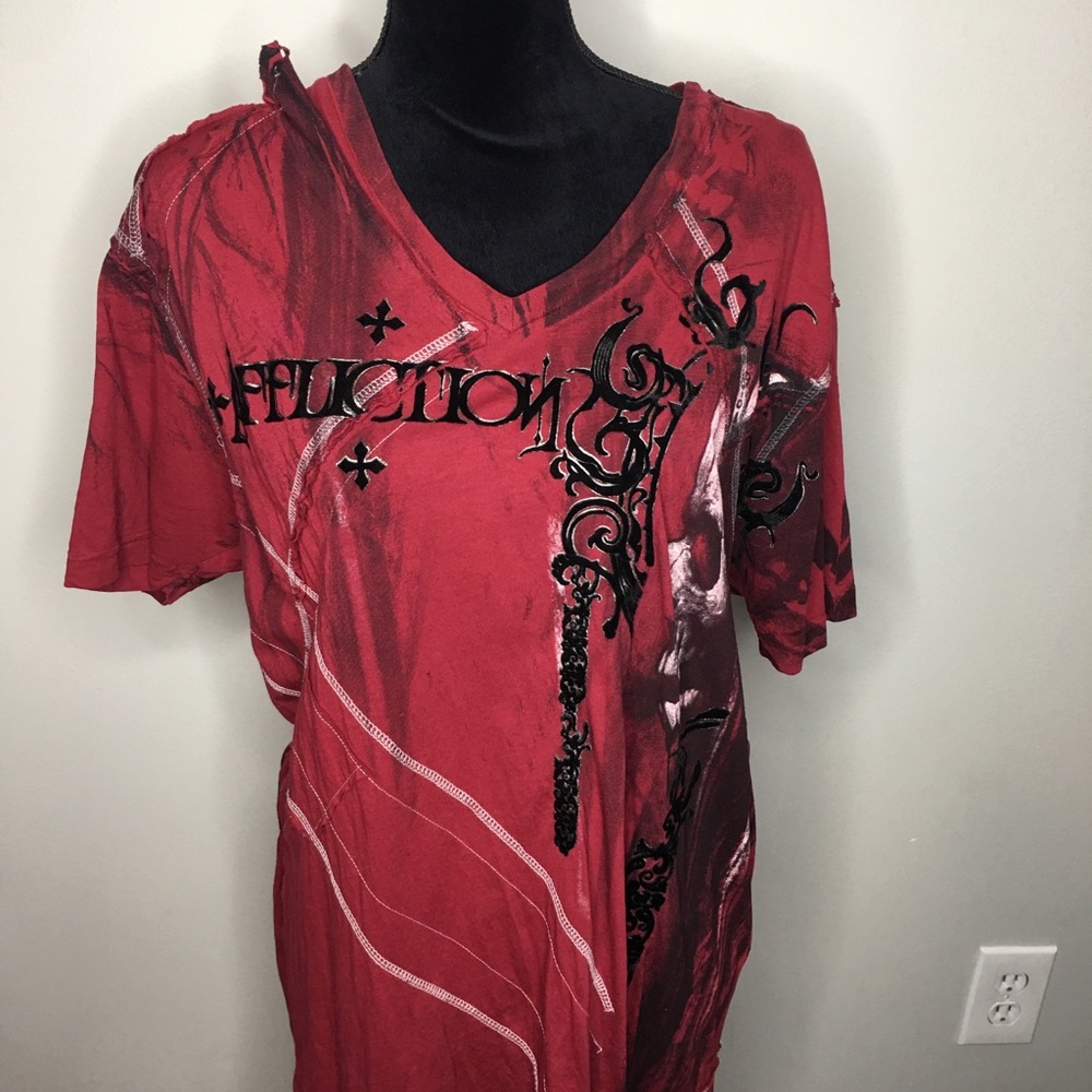 XL Affliction t shirt
